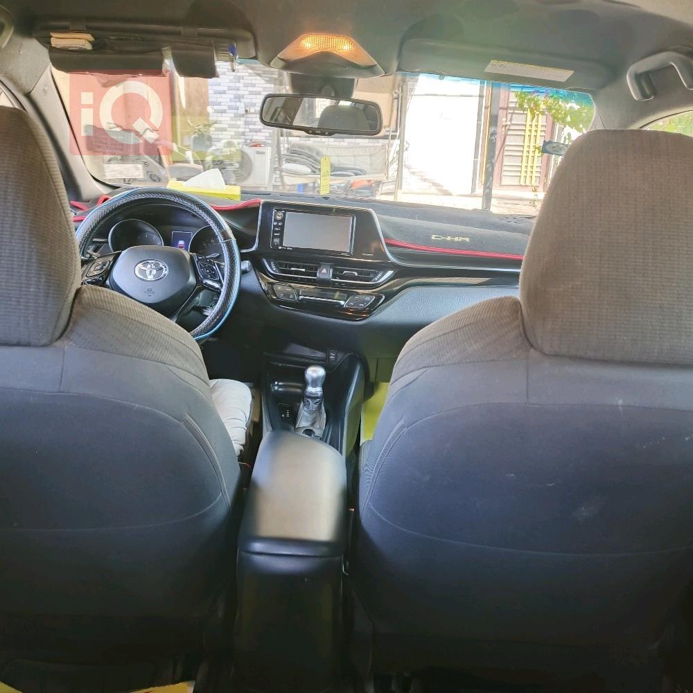 تويوتا سي اتش ار